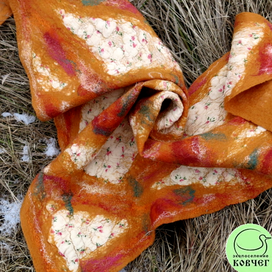 Бактус валяный Рыжая Фантазия3 Бактус валяный «Рыжая фантазия»