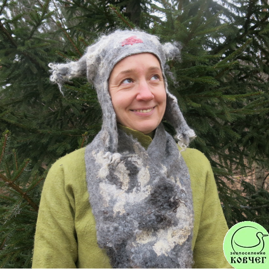 Шапка с ушками и шарф Шапка с ушками и шарф